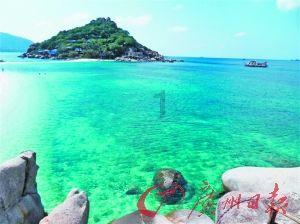 远嫁蒙古的公主惨遭驸马一脚踢死，骗康熙因病离世，康熙为女报仇